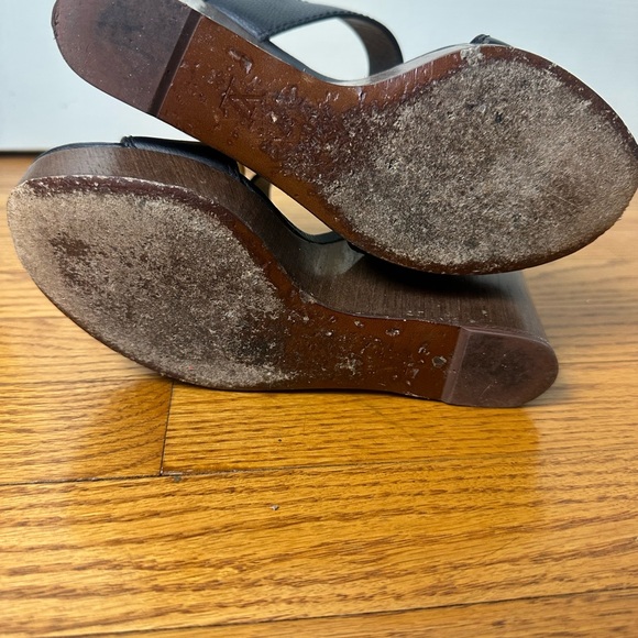 Louis Vuitton Rare Black Wedges with Gold Logo 37 Excellent Condition - Picture 7 of 8